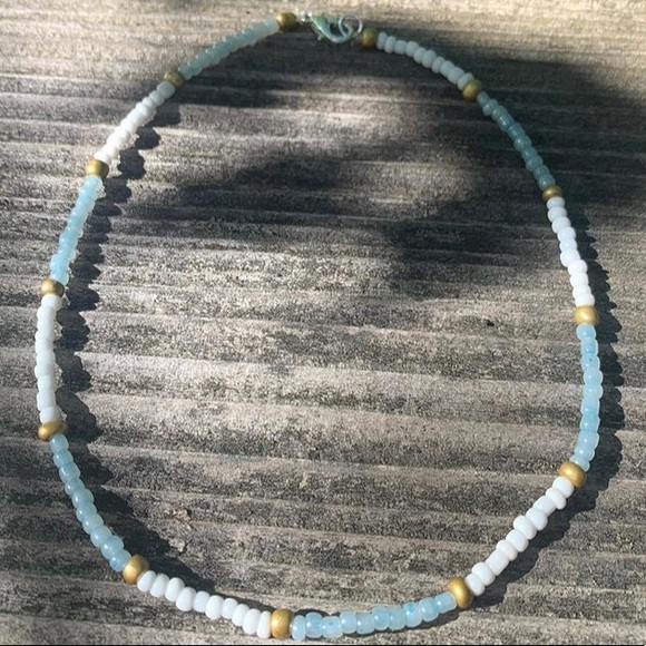 crescent necklace - Picture 2 of 3